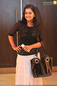 09-sarayu-pictures-00566