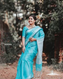 1_sarayu-latest-photos-005