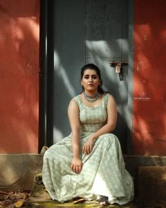 actress-sarayu-latest-photoshoot-032-001