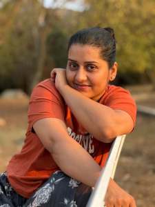 actress-sarayu-mohan-latest-photos-004