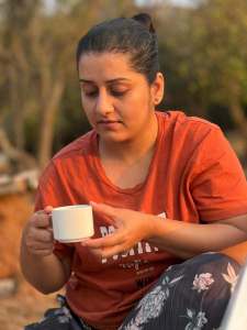 actress-sarayu-mohan-latest-photos-007