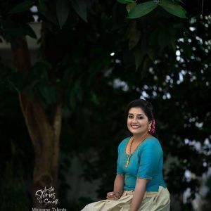 actress sarayu mohan photos-001