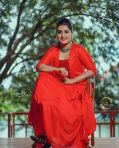 actress sarayu mohan photos-010