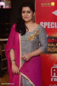 saranya-mohan-latest-stills-000-00180