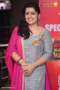 saranya-mohan-latest-stills-000-00381