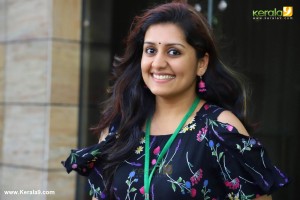 sarayu-latest-images-0864329-432