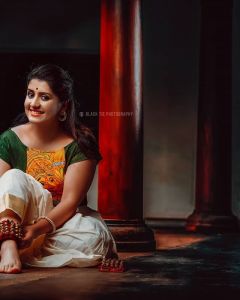 sarayu latest photos-002