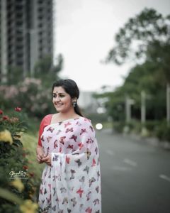 sarayu latest photos-006
