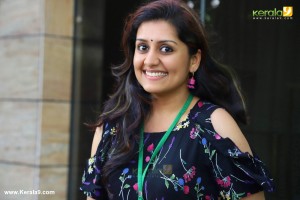 sarayu-latest-photos-061065-2067
