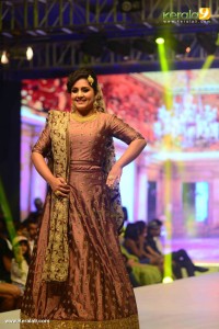 sarayu-latest-photos-111-03816