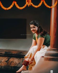 sarayu latest photos