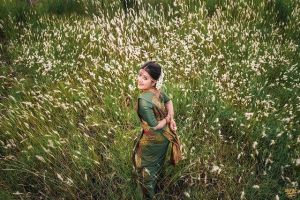 sarayu-latest-photoshoot-in-saree-020