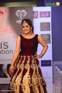 sarayu-latest-pics-556-00340