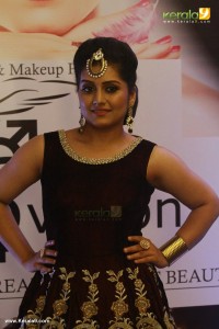 sarayu-latest-stills-000-00135