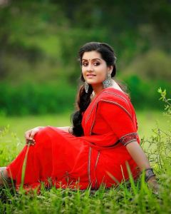 sarayu-mohan-instagram-photo-gallery-002