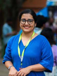 sarayu-mohan-latest-look-photos