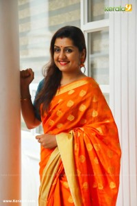 sarayu mohan latest photos