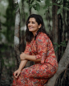 sarayu-mohan-latest-photos-001