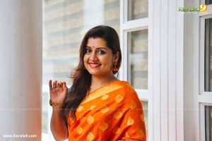 sarayu mohan latest photos -003