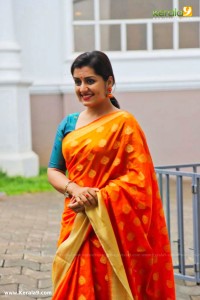sarayu mohan latest photos -015
