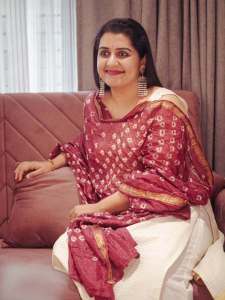 sarayu-mohan-latest-photoshoot-011