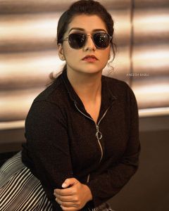 sarayu mohan latest pics1234-007