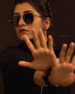 sarayu mohan latest pics1234