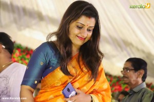 sarayu mohan latest saree photos -013