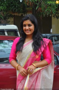 sarayu-mohan-new-pics88-00989