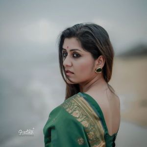 sarayu mohan saree