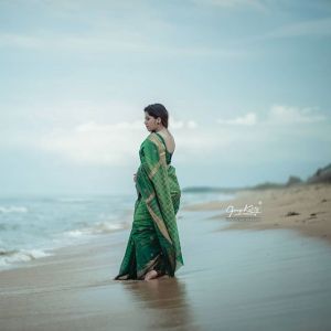 sarayu mohan saree -001