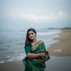 sarayu mohan saree -003
