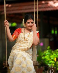sarayu new onam saree photos 0921-006
