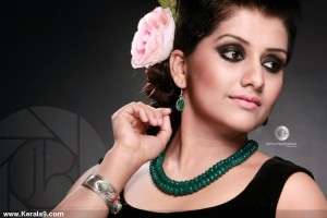 sarayu_new_images-00170