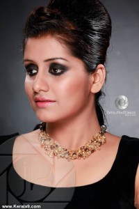 sarayu_new_photoshoot-00184