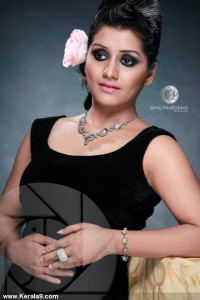 sarayu_new_photoshoot30
