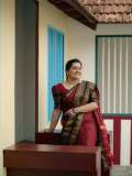 sarayu-mohan-in-kanchipuram-saree-simple-look-photos-002