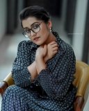 sarayu-mohan-new-photos-in-dot-printed-frock