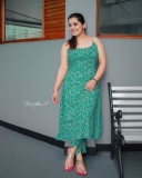 sarayu-mohan-photos-in-long-top-003