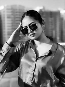 shaalin-zoya-black-and-white-style-photos-002
