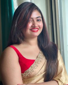 shaalin-zoya-in-golden-saree-with-red-sleeveless-wide-neck-photos-006