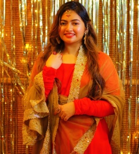 shaalin-zoya-in-long-Kurti-outfit-paired-with-a-statement-Dupatta-photos