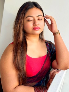 shaalin-zoya-in-makeup-style-ideas-photos-005