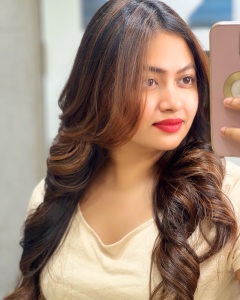 shaalin-zoya-in-makeup-style-ideas-photos-012