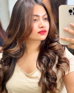 shaalin-zoya-in-makeup-style-ideas-photos-014