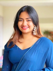 shaalin-zoya-in-makeup-style-ideas-photos