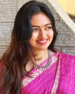 shaalin-zoya-in-pink-pattu-saree-photos-002