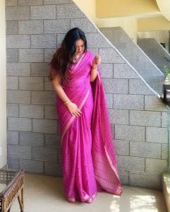 shaalin-zoya-in-pink-pattu-saree-photos-004