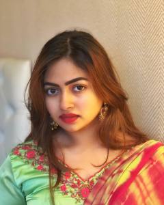 shaalin-zoya-in-pista-green-churidar-photos-001