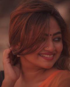 shaalin-zoya-in-red-lipstick-photo-006